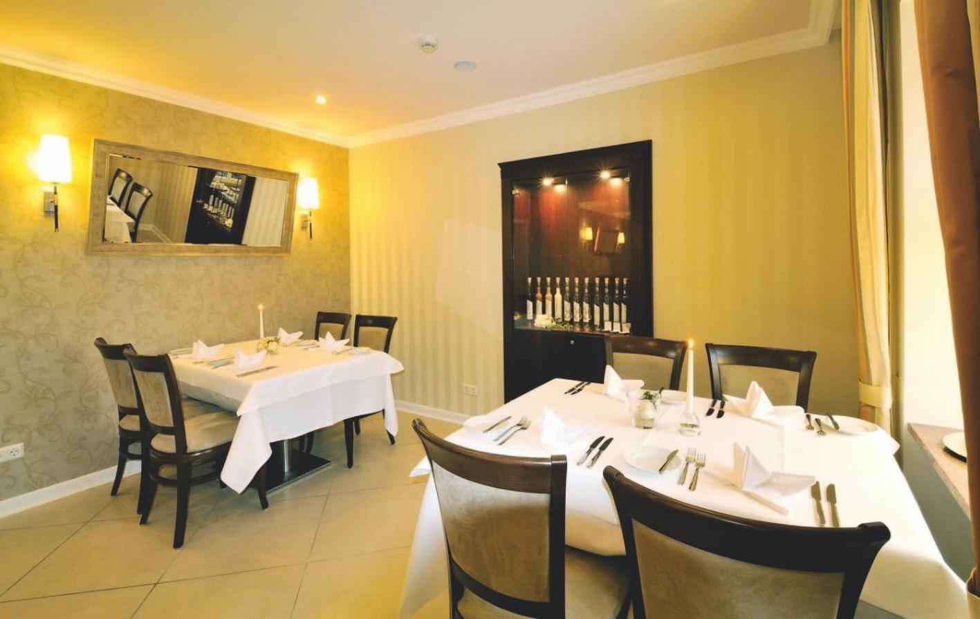 Hotel Restaurant Oelmuehle 란스툴 외부 사진